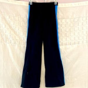 Blue fish wide flare leggings with blue side